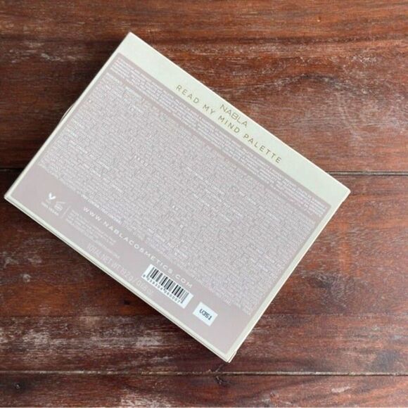 NABLA Read My Mind Eyeshadow Palette - Picture 6 of 10